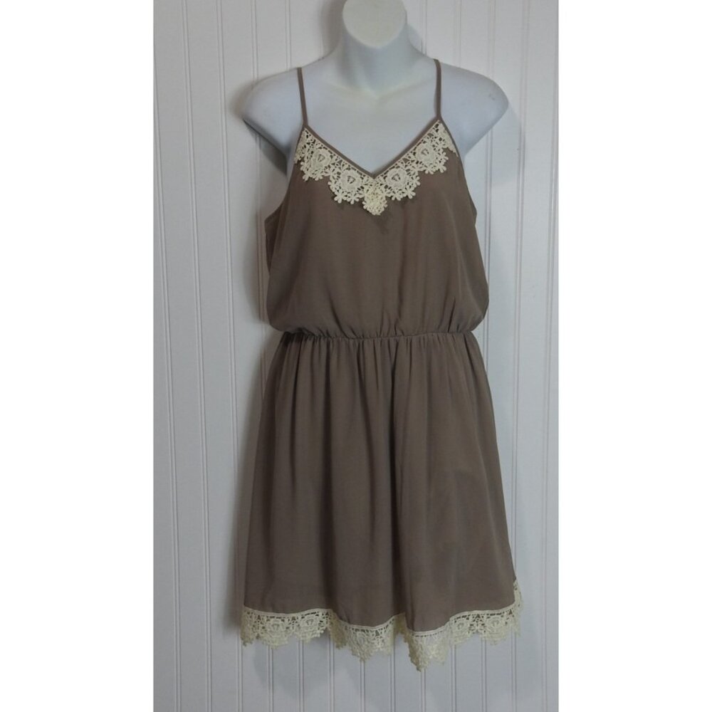 Papaya Romper Lace Trim Summer Dress Tan Sz M  Fun Y2K Adj Strap Lined